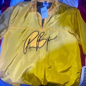 Yellow shirt for men / women nice style